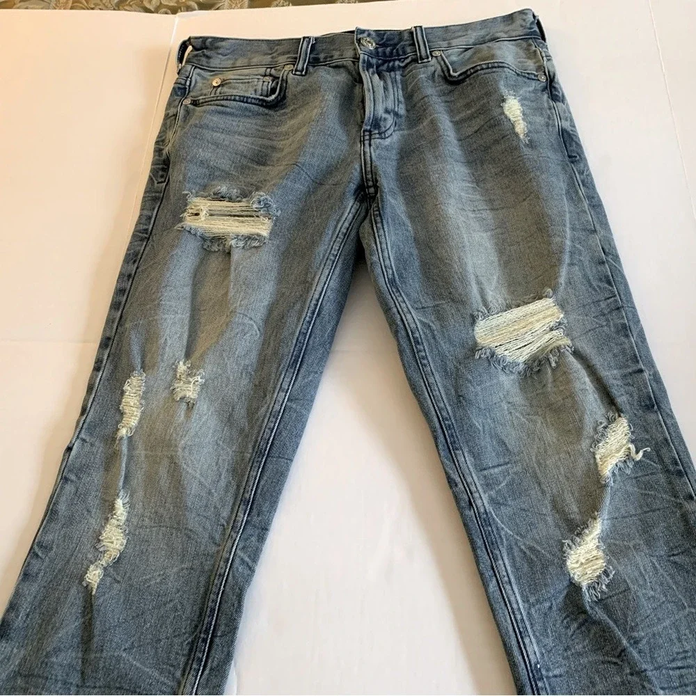 PacSun Jeans. Rips by‎ thighs and knees. Distressed. Five pockets 30L X 3…